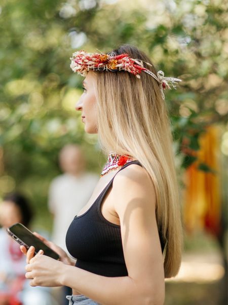 Вінок із сухоцвітів на голову червоно-білий до фестивалю &laquo;Вирій&raquo; 13 фото